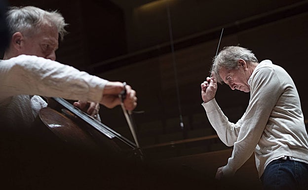 Thierry Fischer: «Queremos que la energía musical se traslade a nuestro alrededor como pasa con el fútbol»