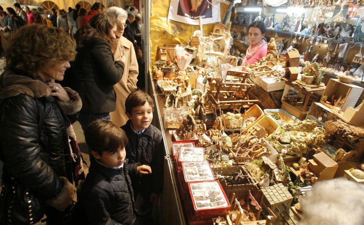 Imagen de archivo del mercado navideño