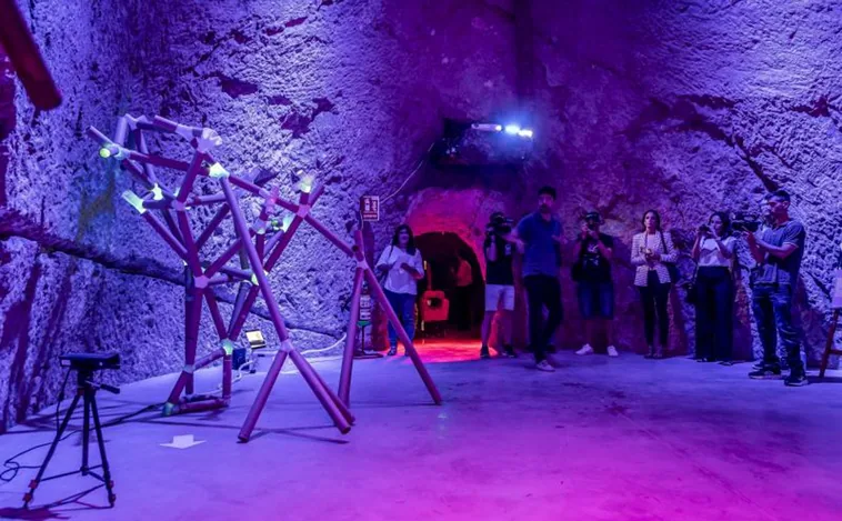 El Museo de Aguas de Alicante, espacio de exhibición de instalaciones artísticas en el festival de interactivo Intropías