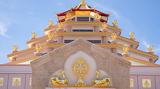 El templo de meditación de Málaga es el más grande de los tres que existen en Europa.