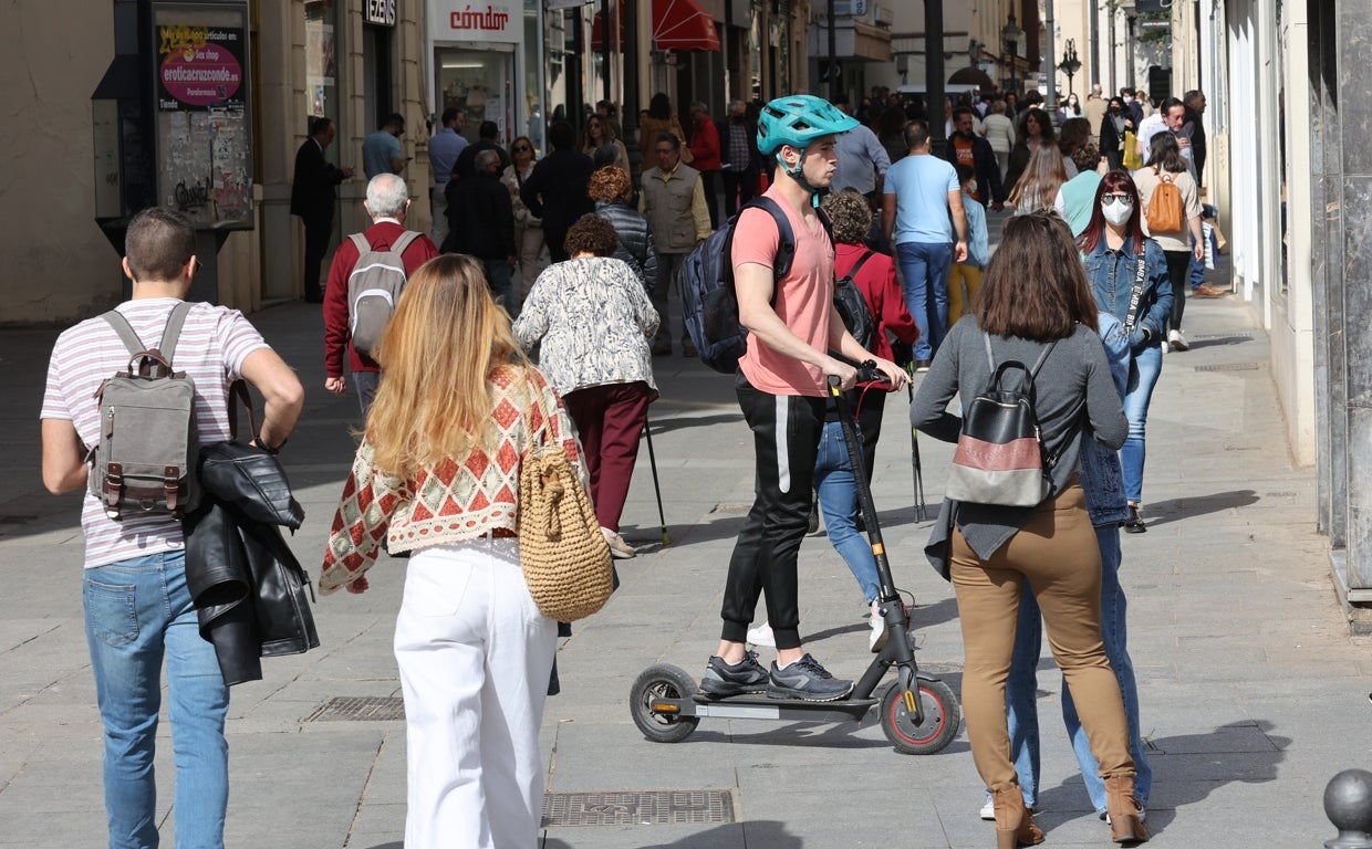 Las tiendas de patinetes en Córdoba: «Los chavales están deseando juntar y comprarse uno»