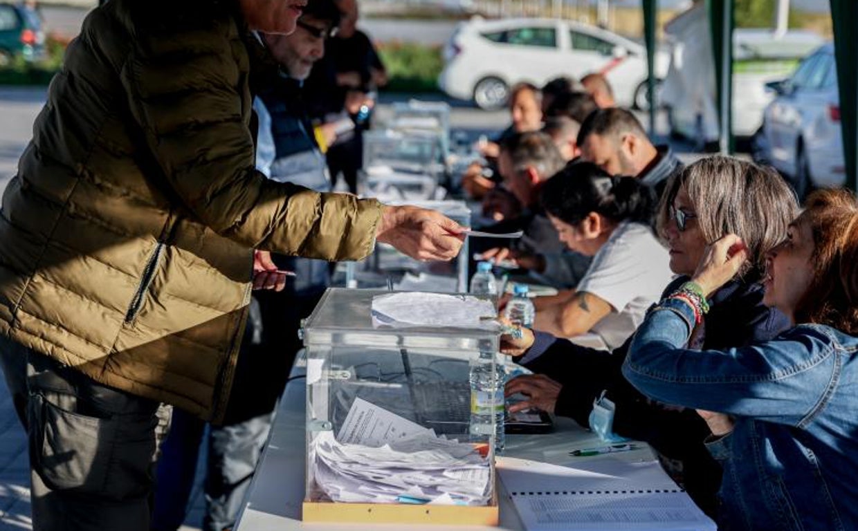 El 95% de los taxistas que votaron en el referéndum está en contra de la «liberalización» del sector
