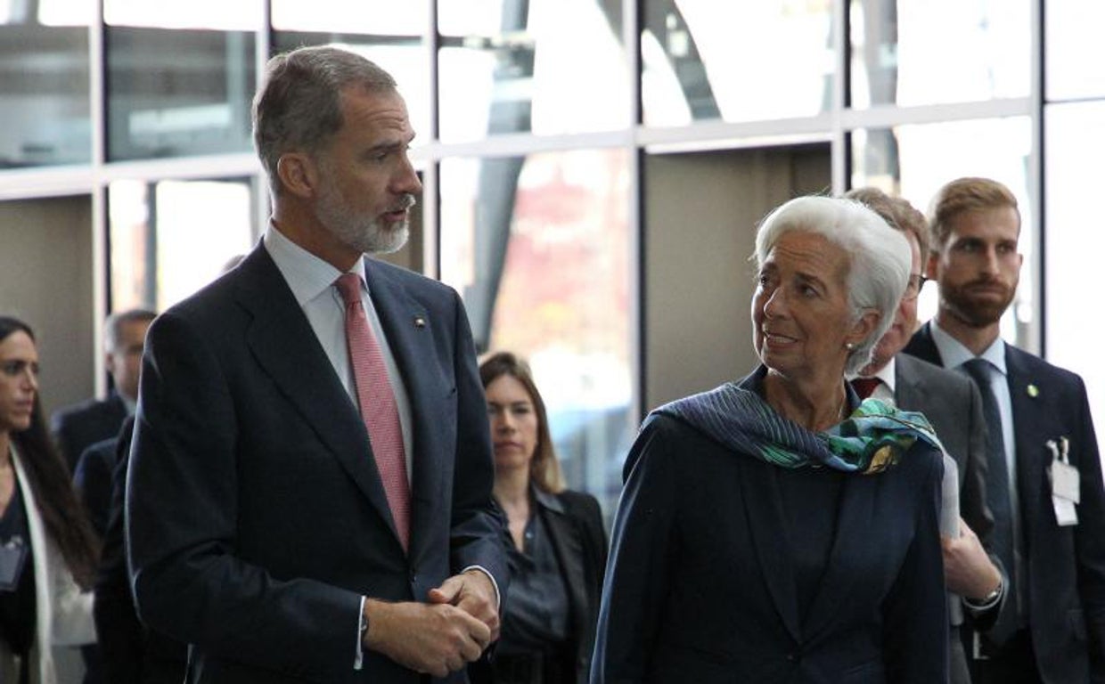 El Rey Felipe VI junto a Christine Lagarde, presidenta del Banco Central Europeo