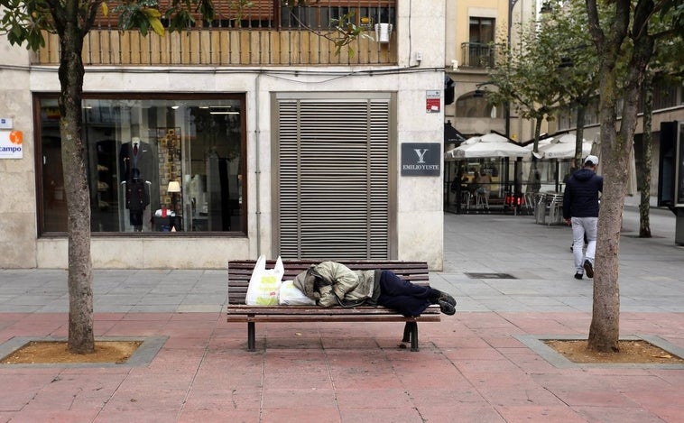 Las personas sin hogar se disparan en Castilla y León en la última década hasta las 2.269