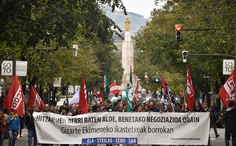 Los sindicatos nacionalistas del País Vasco llaman a la huelga en la enseñanza pública