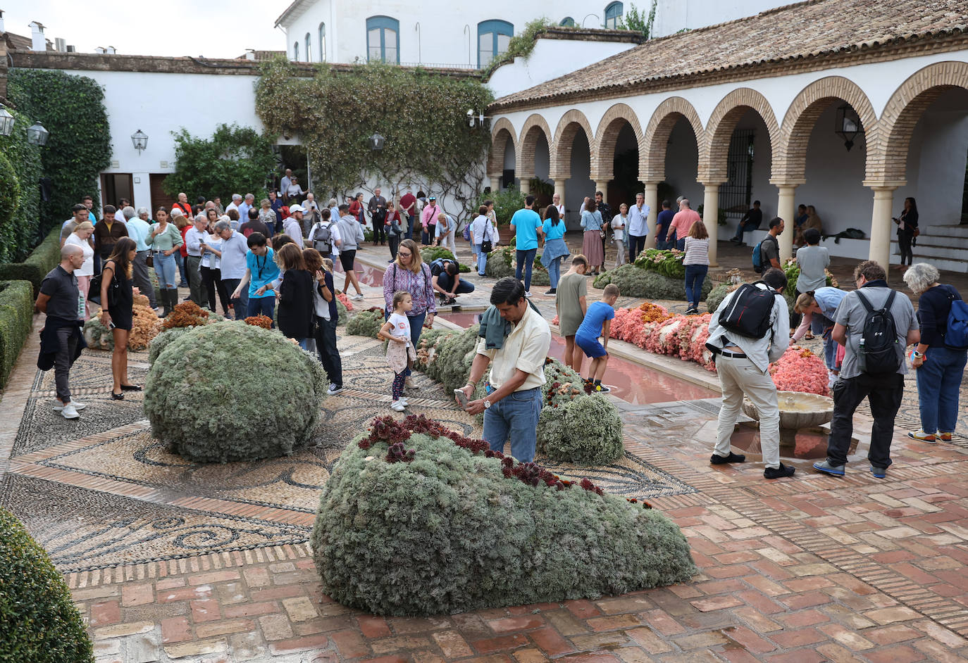 En imágenes, las instalaciones de Orive y Viana ganan los premios Flora 2022