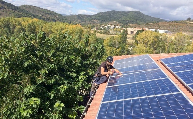 La potencia instalada de solar fotovoltaica aumenta un 31% en lo que va de año