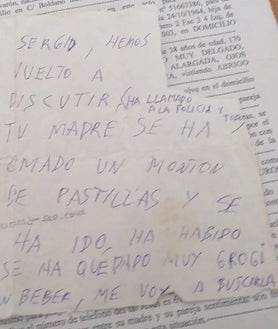 Imagen secundaria 2 - Camión y retroexcavadora del GOIT, el grupo policial experto en todo tipo de búsquedas; Foto de medio cuerpo de Juana Canal, facilitada por su familia y La carta manuscrita de Jesús, el ex de la víctima