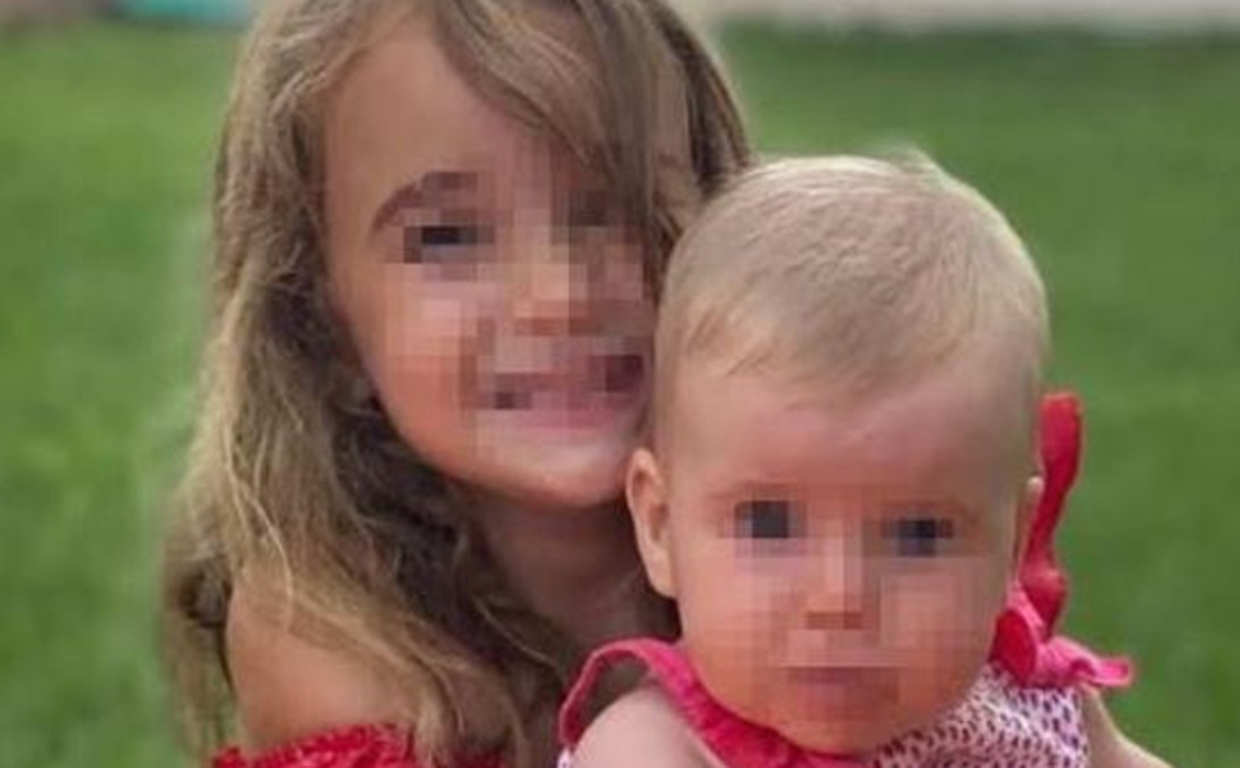Anna y Olivia en una foro difundida por la familia para su localización