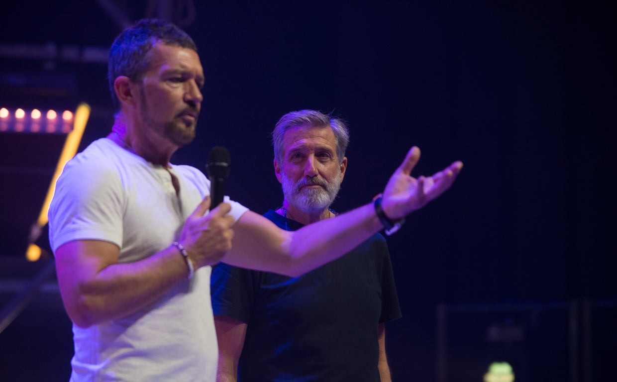 Antonio Banderas y Emilio Aragón, este lunes tras el pase gráfico de 'Godspell'