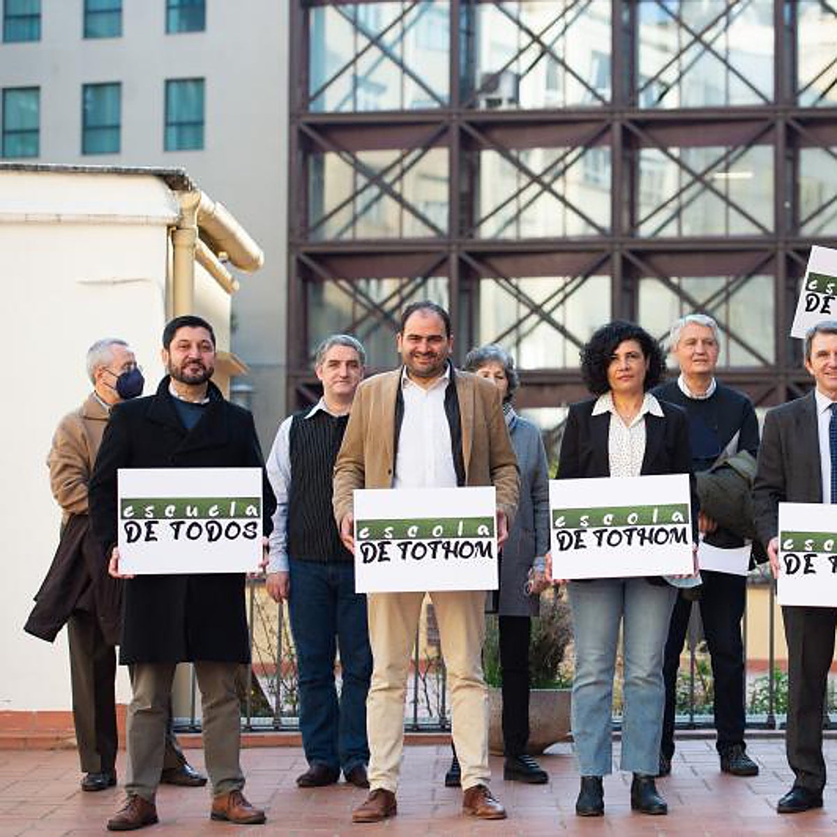 El Parlamento Europeo viajará a Cataluña para analizar la discriminación del castellano en la escuela