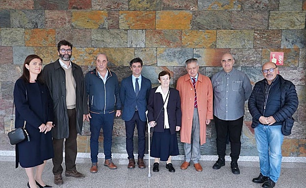 Presentación del documental en las Cortes