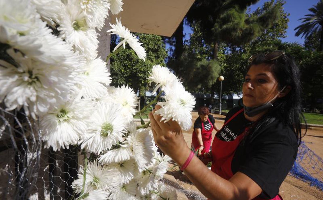 Preparativos de la guerrilla floral del año pasado en Flora