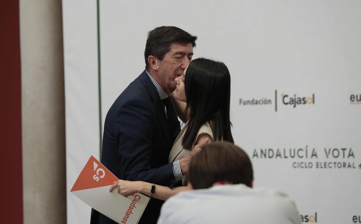 Juan Marín saluda a Inés Arrimadas, el pasado mayo, en un acto previo a las últimas elecciones andaluzas