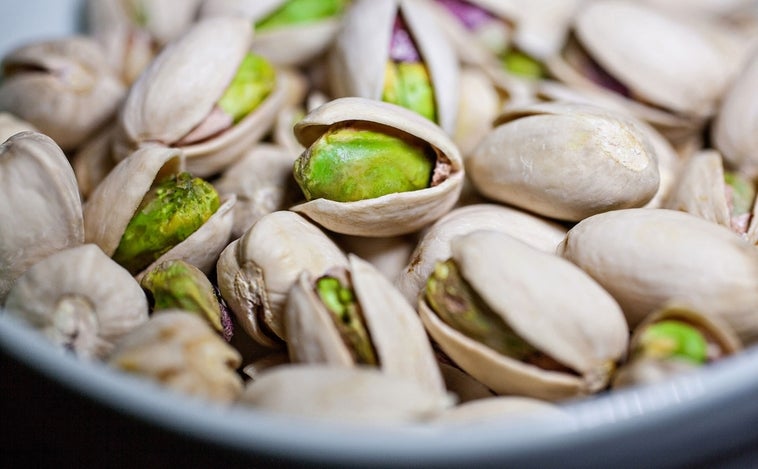 El consumo regular de pistachos protege contra el cáncer de colon, hígado y mama