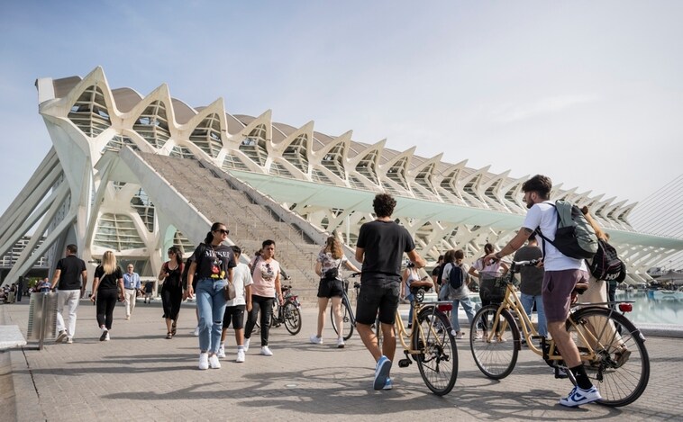 Planes para el puente de Todos los Santos y Halloween en Valencia: horarios de la Ciudad de las Ciencias
