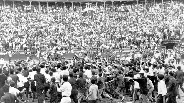 Salida a hombros de El Cordobés en Las Ventas