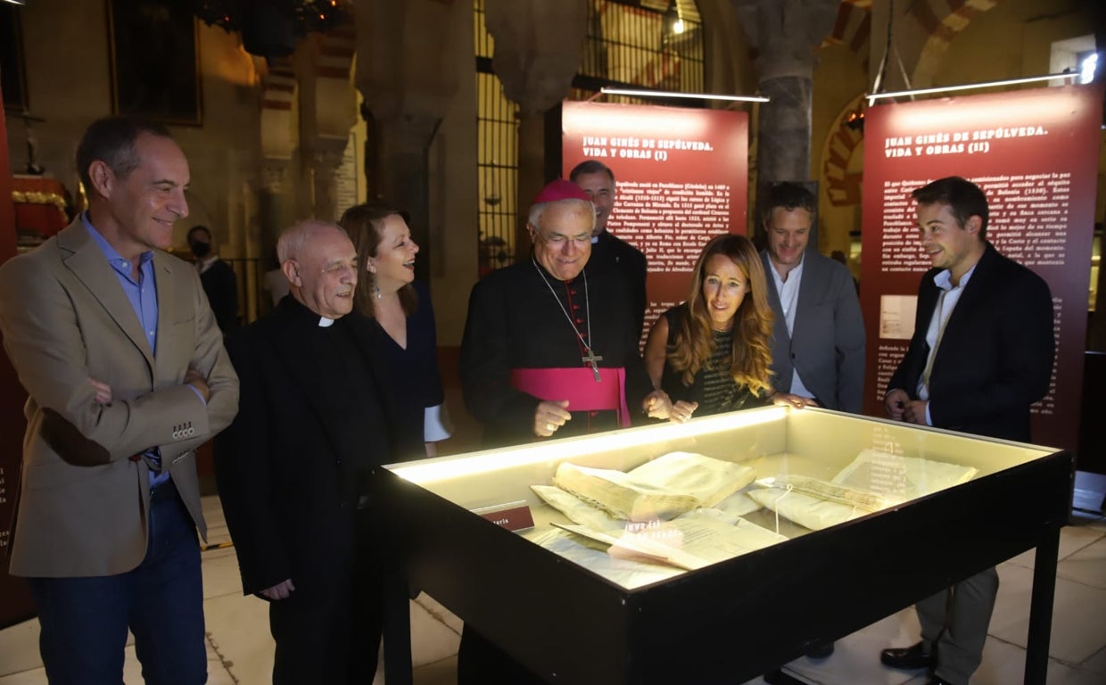 La muestra 'De Bizancio a Córdoba' rescata 55 libros hebreos de bibliotecas históricas