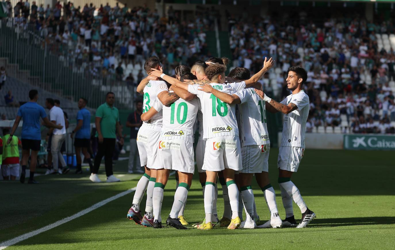 Las bellas imágenes que deja el Córdoba CF - CF Talavera en El Arcángel