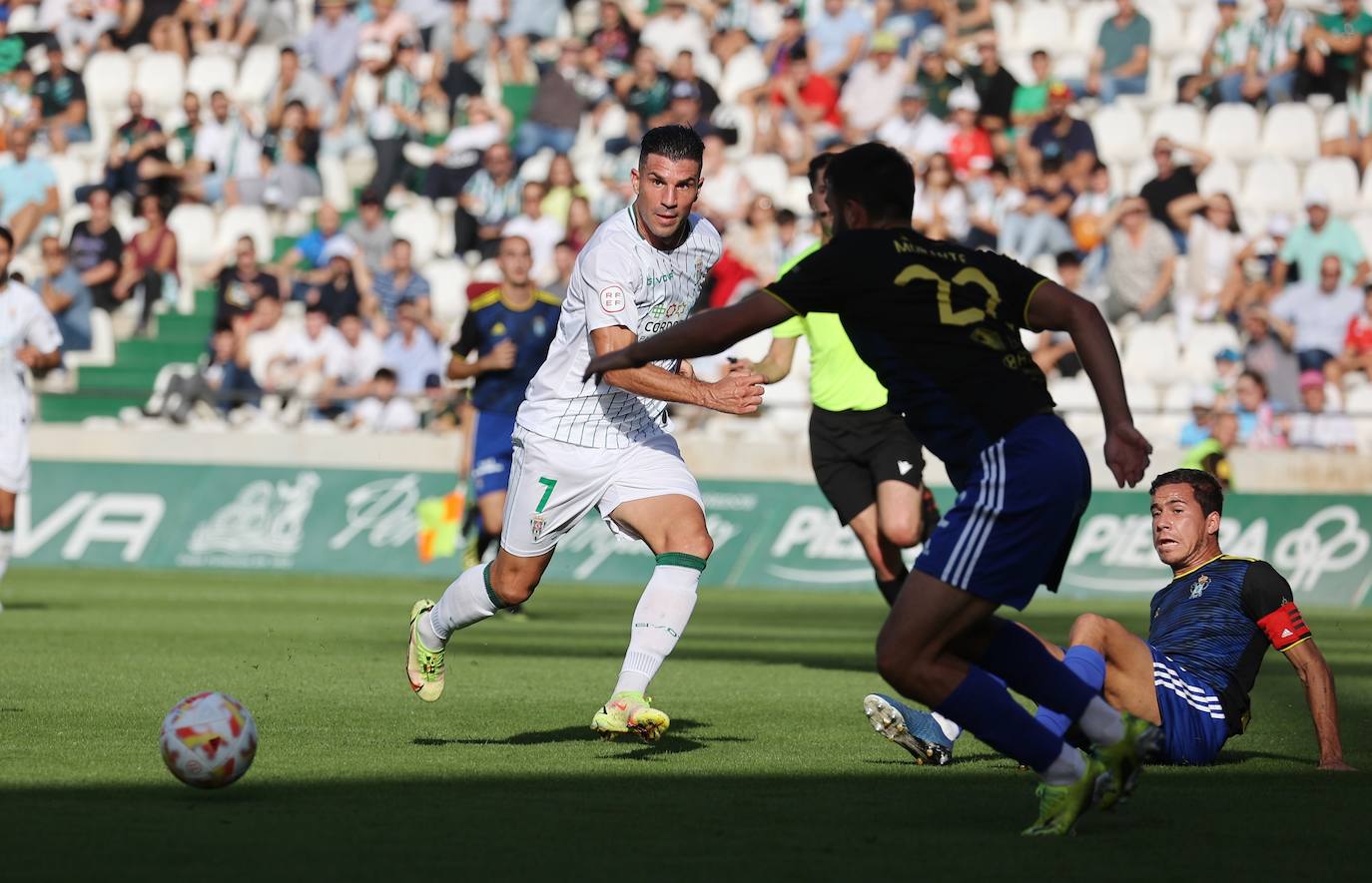 Las bellas imágenes que deja el Córdoba CF - CF Talavera en El Arcángel