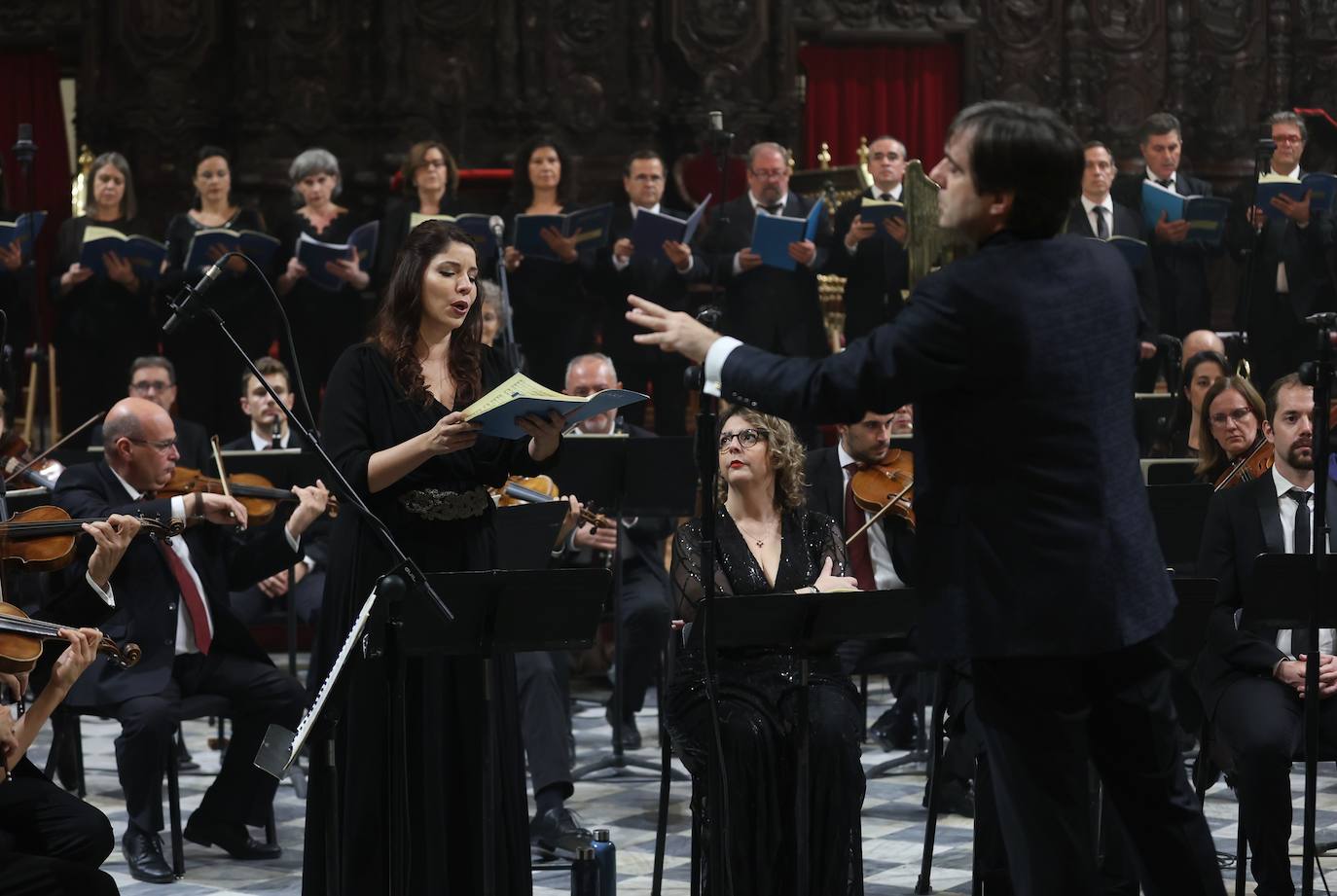 El sobrecogedor &#039;Requiem&#039; de Mozart en la Mezquita-Catedral de Córdoba, en imágenes
