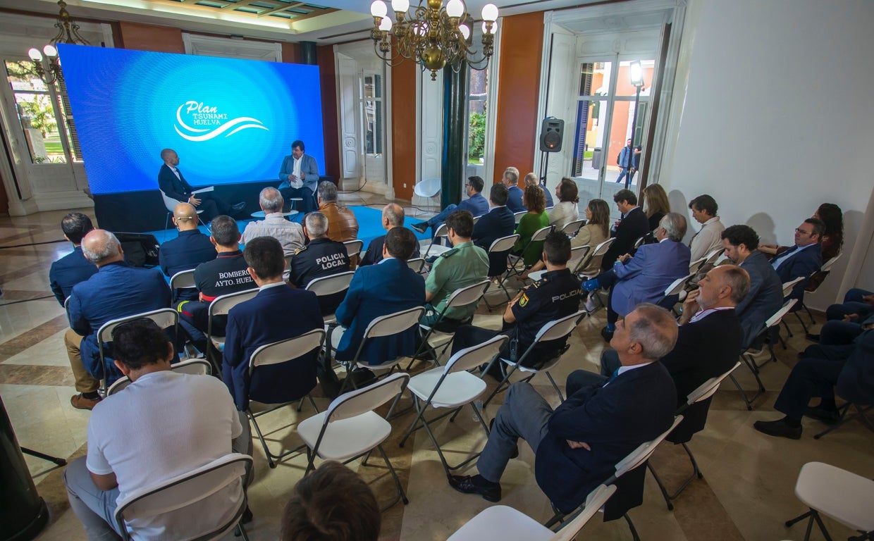 La Casa Colón ha acogido la presentación del 'Plan Tsunami Huelva'