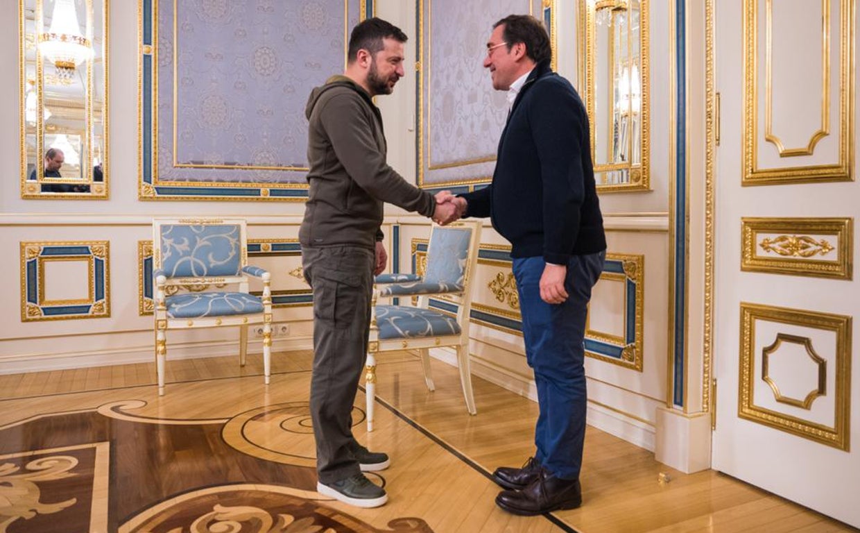 El presidente de Ucrania, Volodímir Zelenski, y el ministro Albares, hoy en Kiev