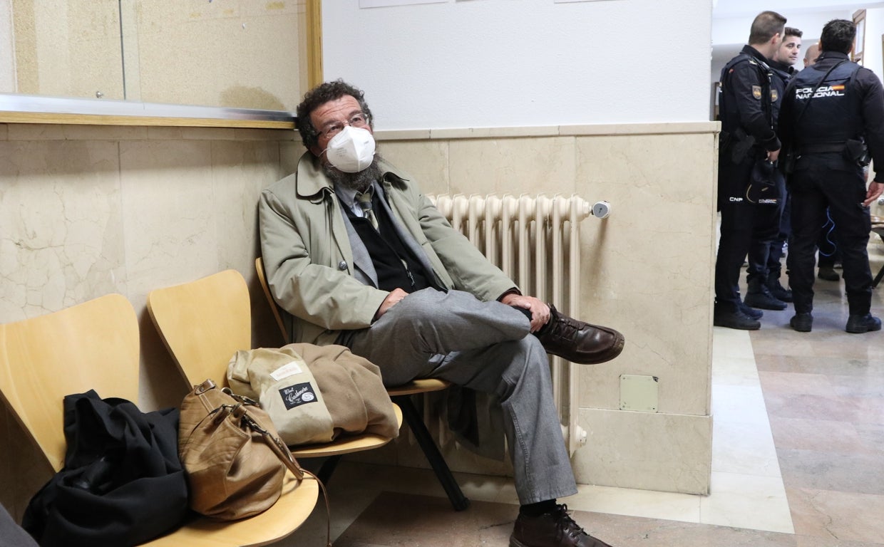 Cayetana Álvarez de Toledo: «Que Pablo Iglesias es un hijo de un terrorista es como decir que la tierra es redonda»