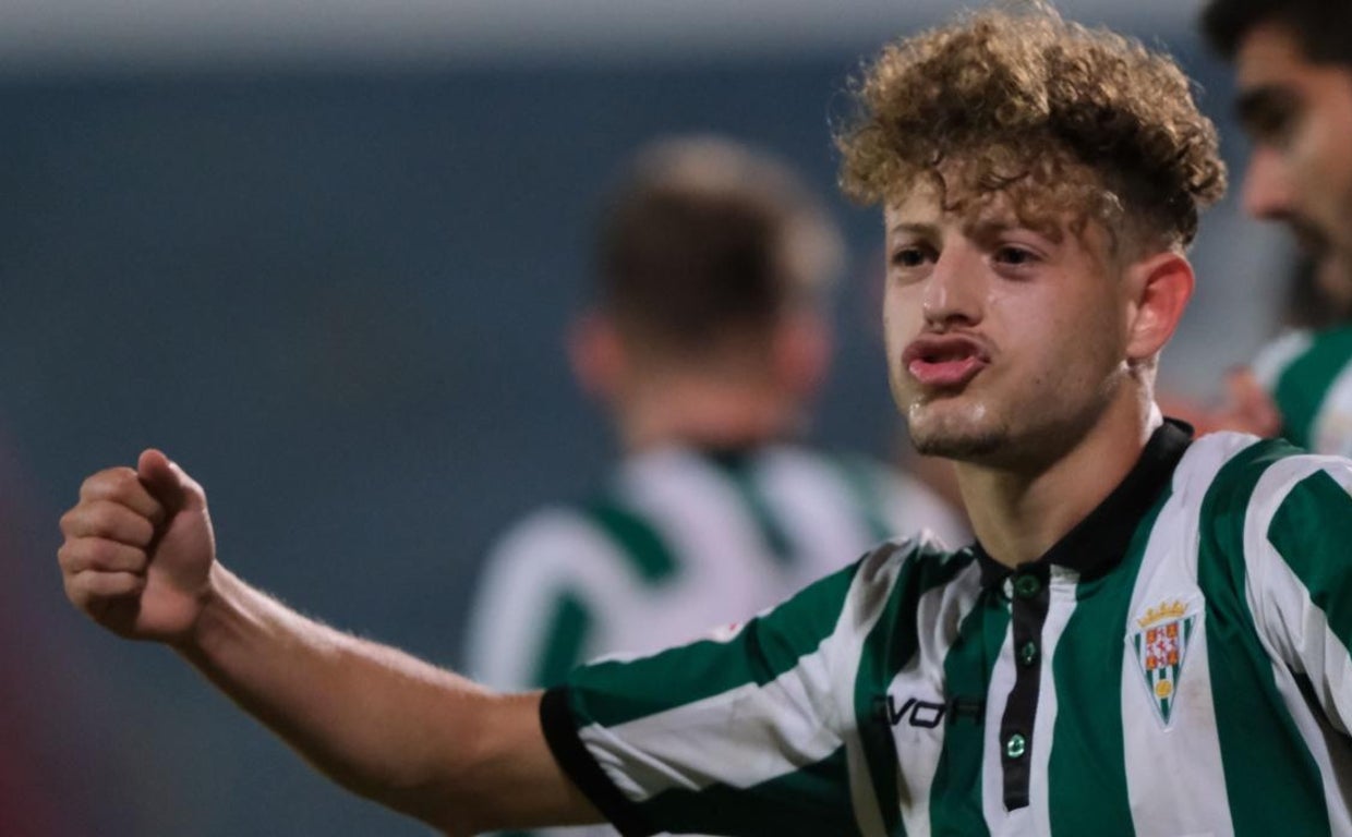El jugador del Córdoba CF Simo Bouzaidi