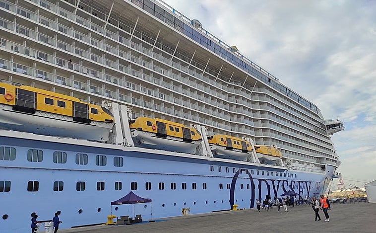 El crucero Odissey of the Seas realiza su primera escala en Valencia