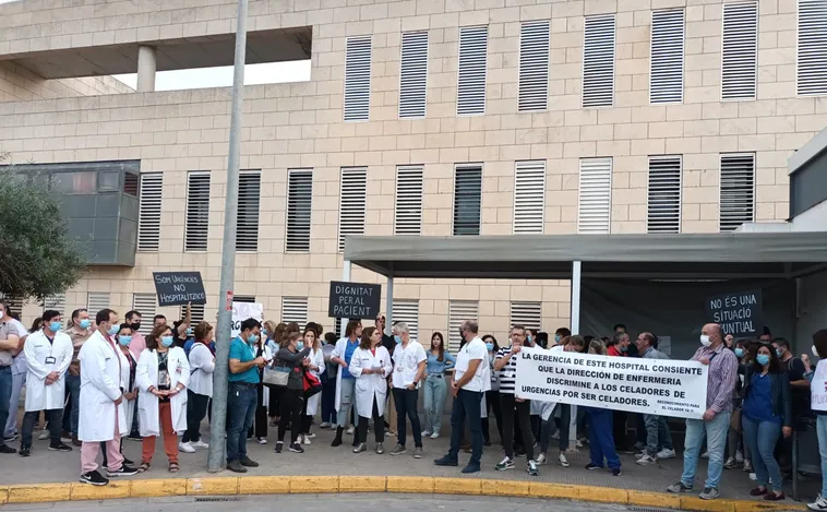 Los sanitarios valencianos denuncian el «colapso reiterado» del servicio de Urgencias del Hospital La Ribera