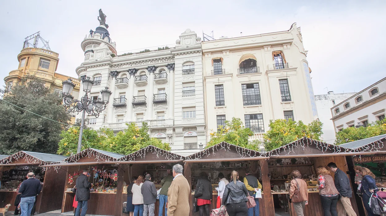 Los ambulantes, «indignados» con que el mercadillo navideño sea para Centro Córdoba