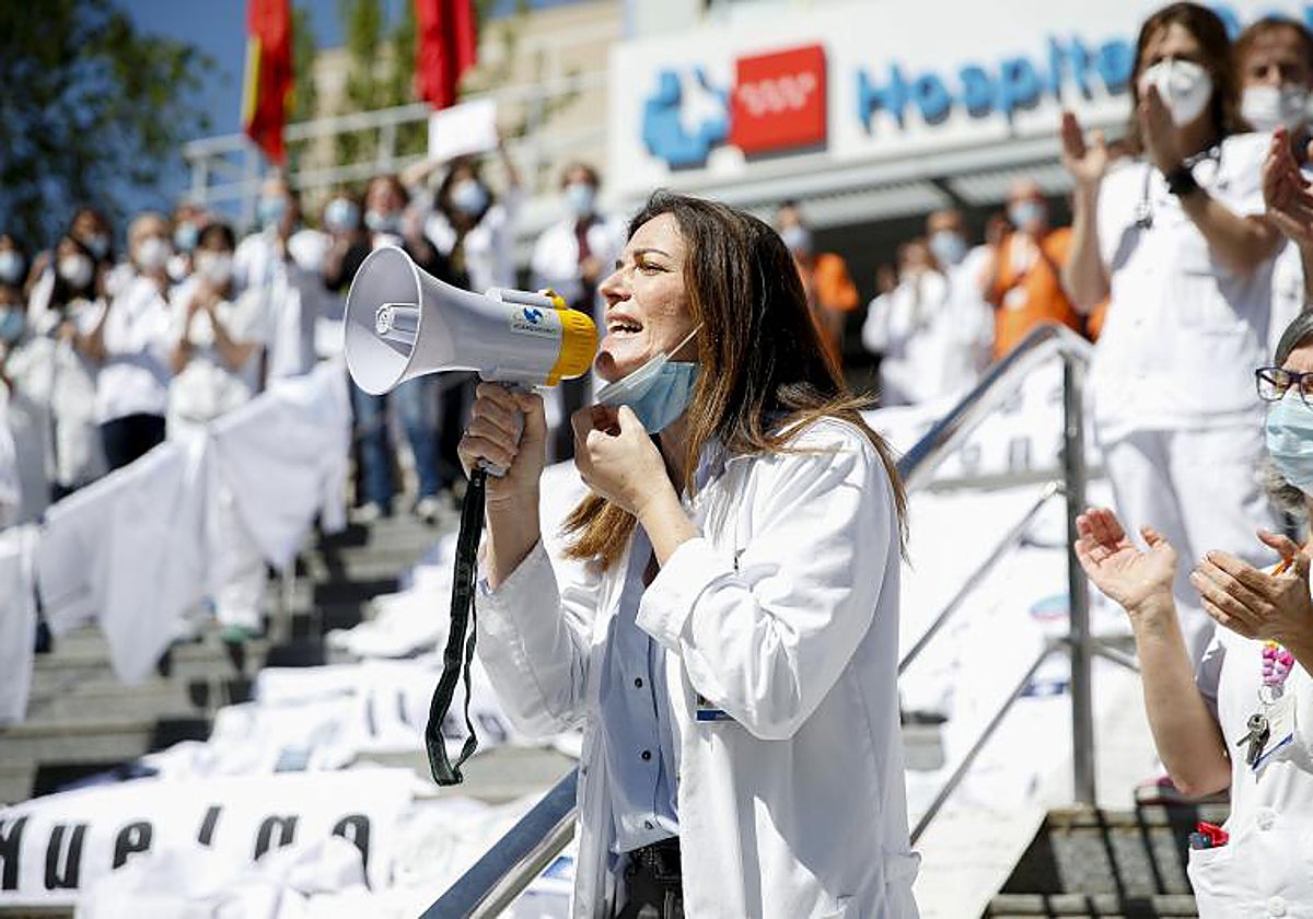 Protesta de los médicos por el nuevo sistema de urgencias extrahospitalarias