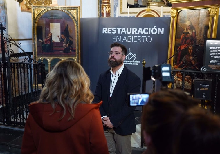 La Iglesia de San Nicolás invita a seguir en directo la restauración de dos tablas de Yáñez de la Almedina