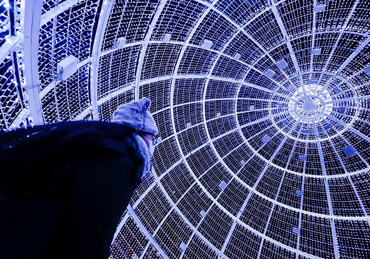 Espectáculo de luz y música en el Puerto de Barcelona el pasado año