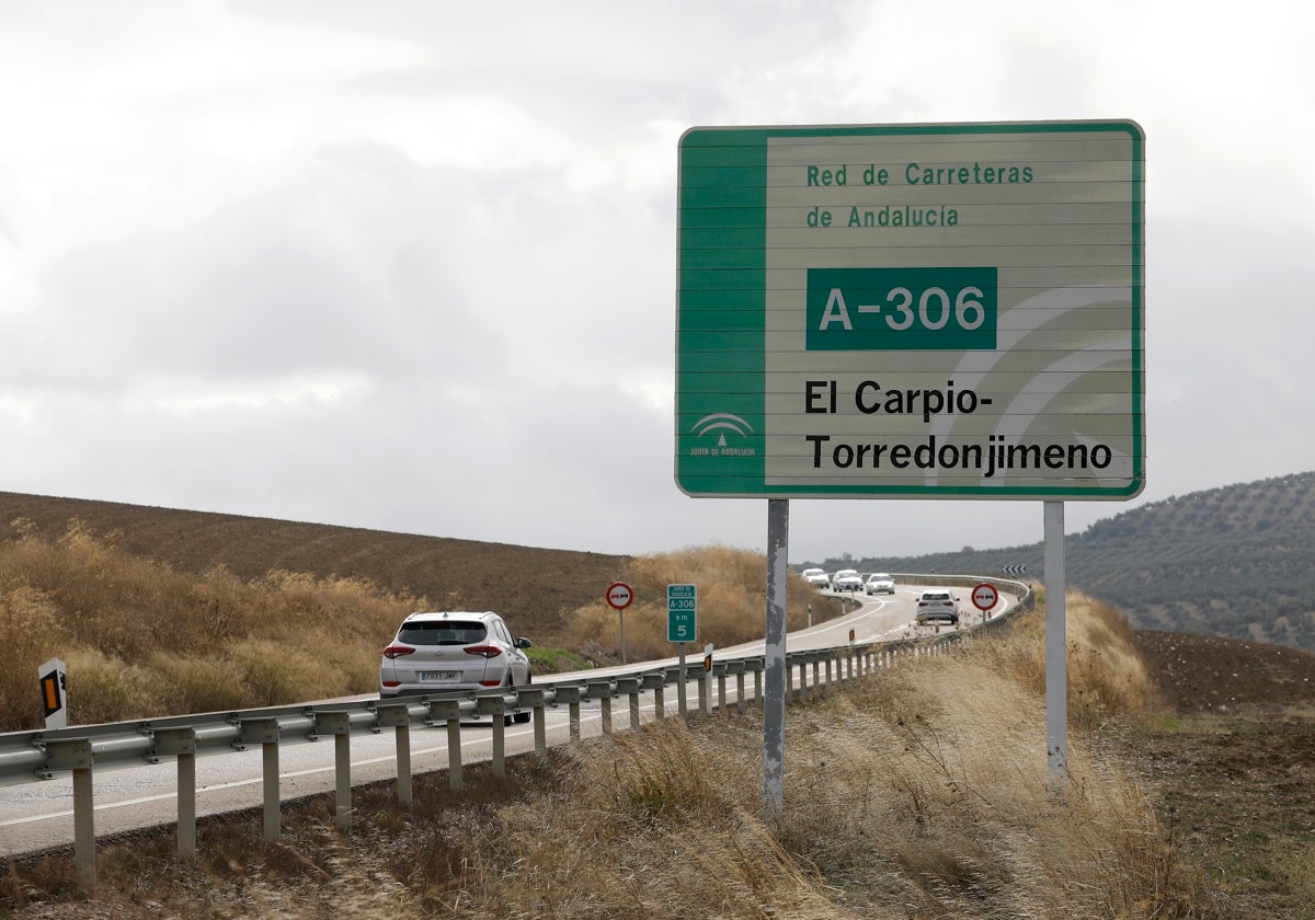 Carretera de Córdoba a Jaén en el término municipal de El Carpio