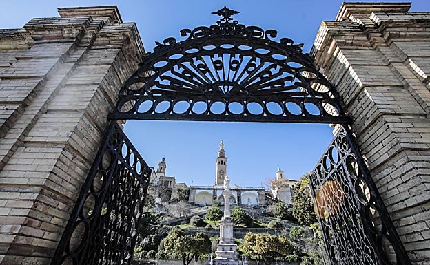 El Monumento al Sagrado Corazón, visita obligada en el Aljarafe sevillano
