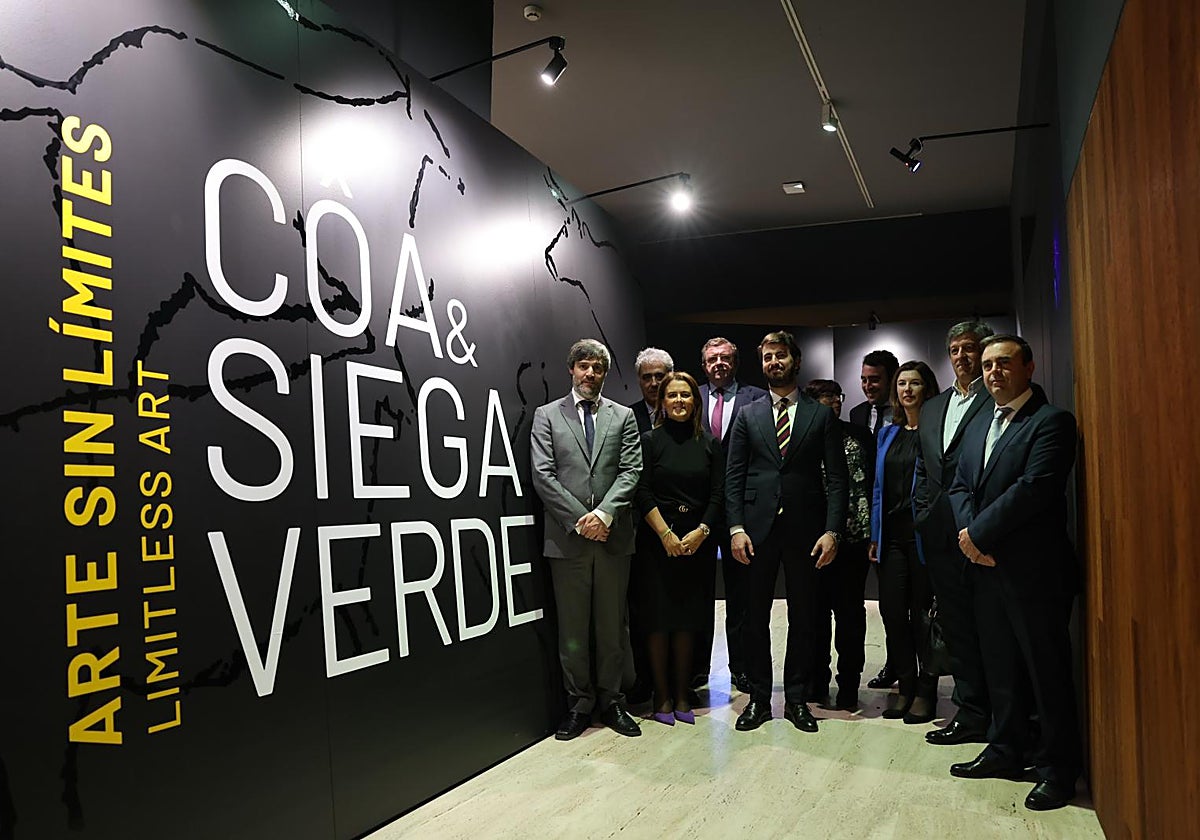 El vicepresidente de la Junta de Castilla y León, Juan García-Gallardo, inaugura la exposición 'Arte sin límites: Côa y Siega Verde'