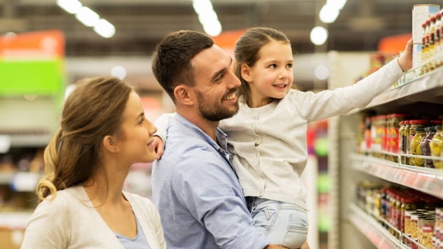 Las familias numerosas pueden ahorrarse unos euros al hacer la compra