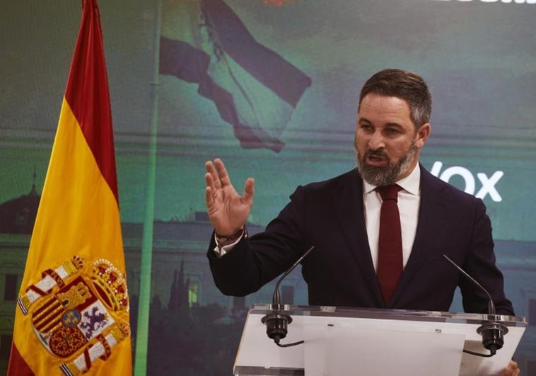 Abascal responde al PP que no hay «radicalismo» en una moción de censura y le tiende la mano