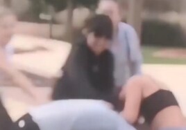 Brutal agresión de seis menores a otra chica en un parque de Almería