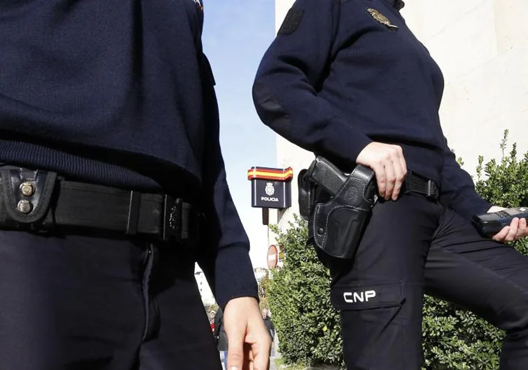 Interior compra 4.000 pistolas a Alemania para renovar las armas obsoletas de la Policía Nacional