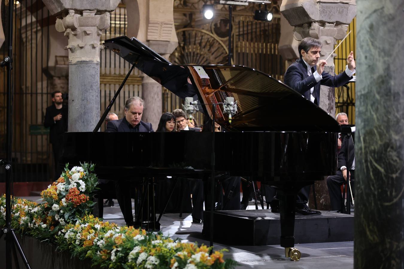 El sublime concierto de Josu de Solaun y la Orquesta de Córdoba, en imágenes