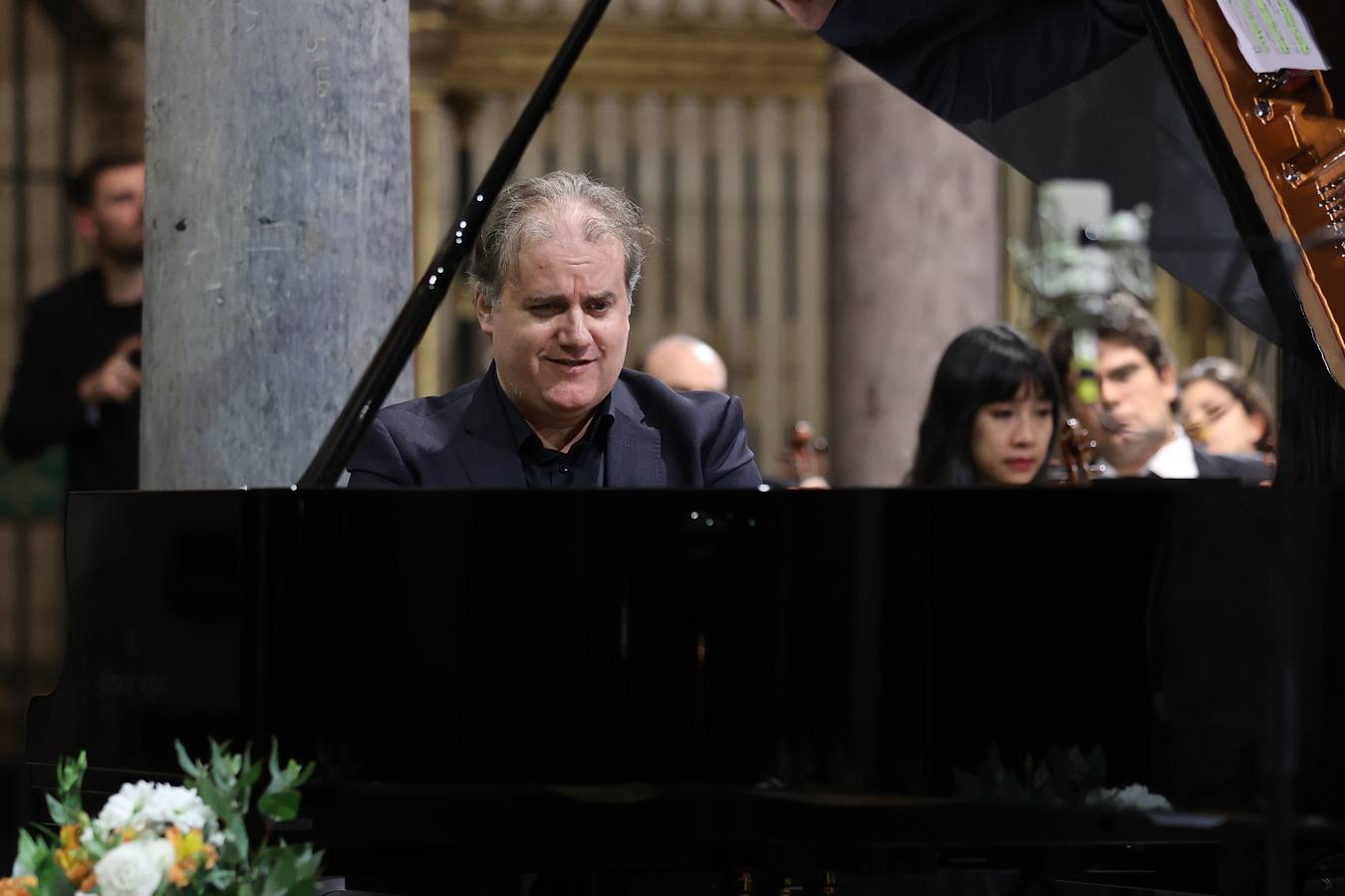 El sublime concierto de Josu de Solaun y la Orquesta de Córdoba, en imágenes
