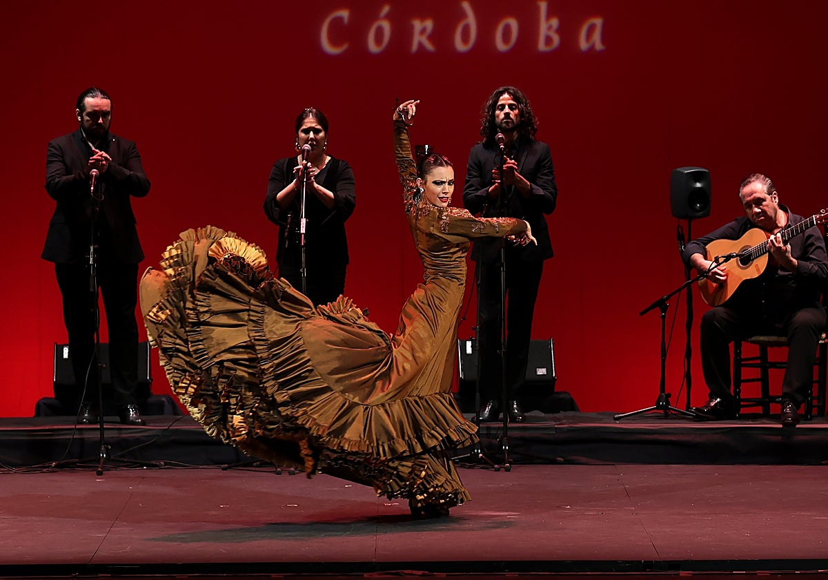 Lucía Fernández González, Lucía 'La Bronce', durante su actuación de este lunes