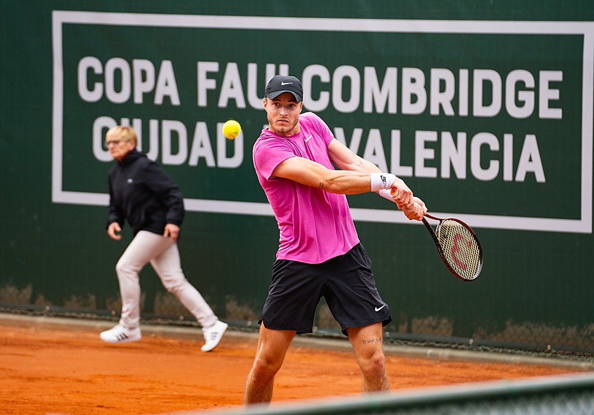 López San Martín, Barranco, Llamas, Gakhov, Moroni y Caruso se meten en el cuadro final de la Copa Faulcombridge