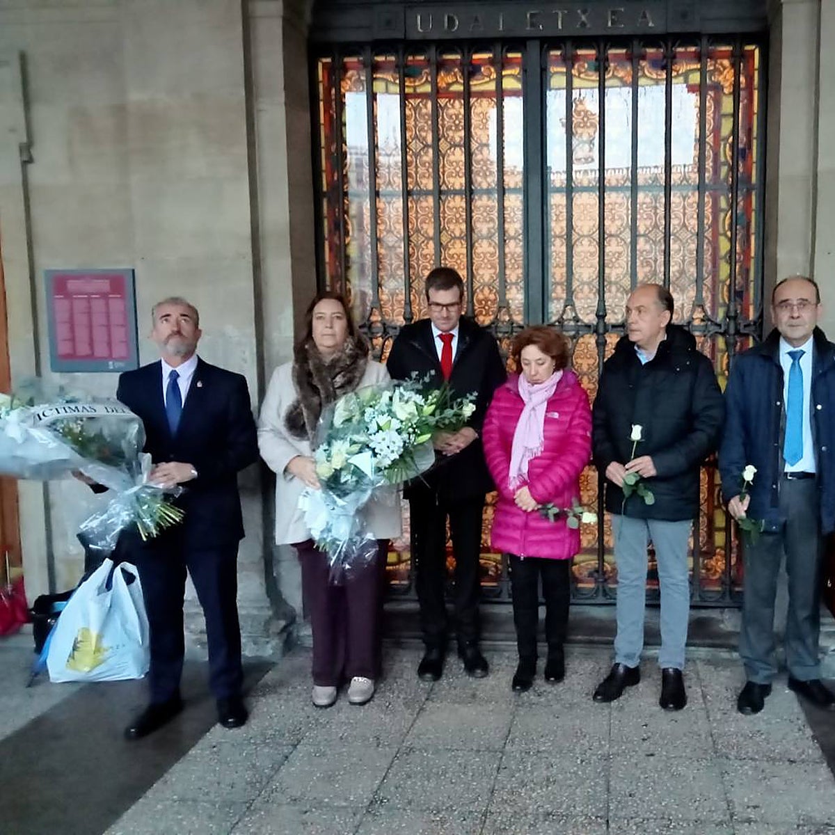 Fiscalía y Gobierno vasco confrontan sobre la semilibertad de etarras en un acto de la AVT