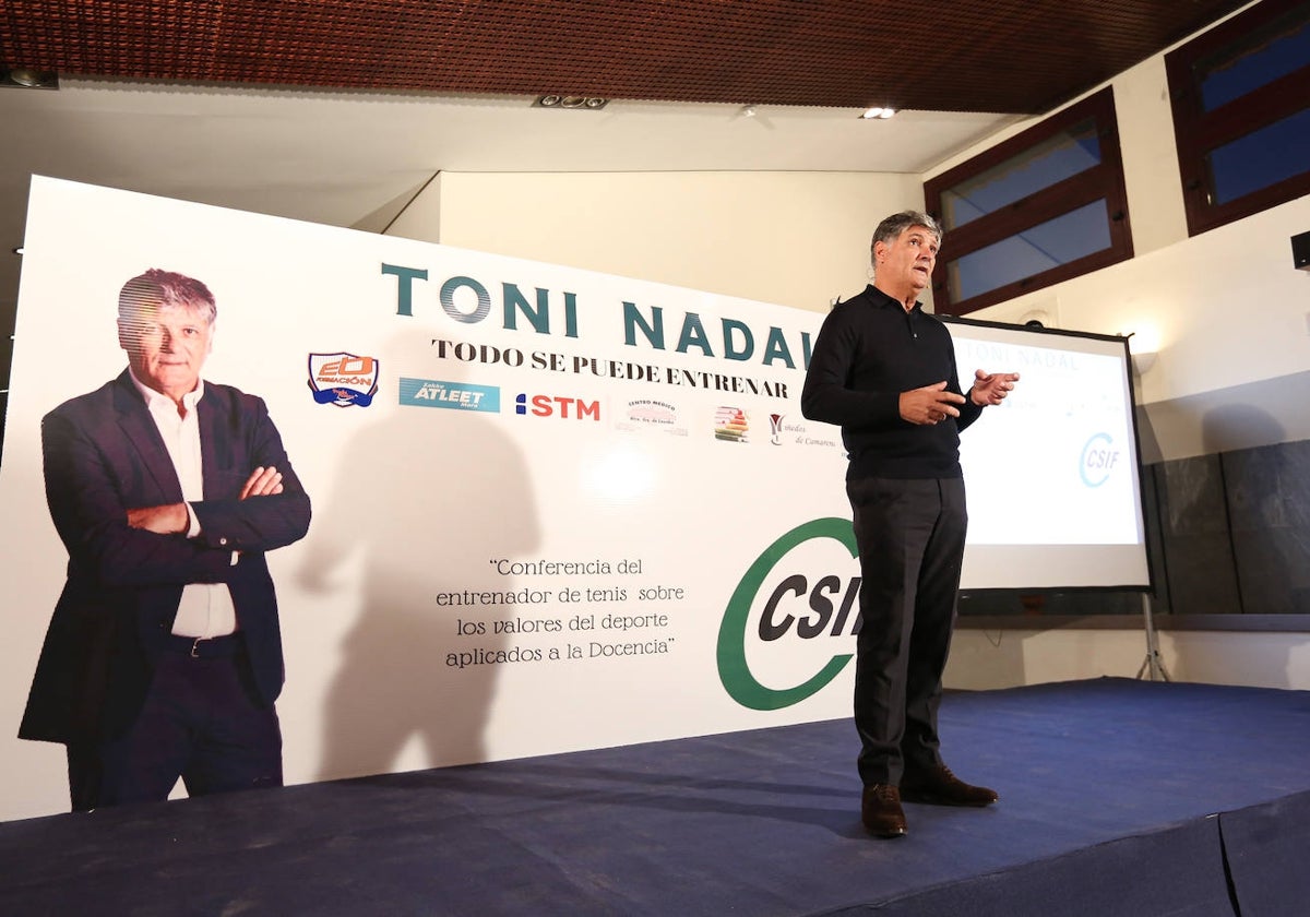 Toni Nadal durante un momento de su conferencia en Toledo