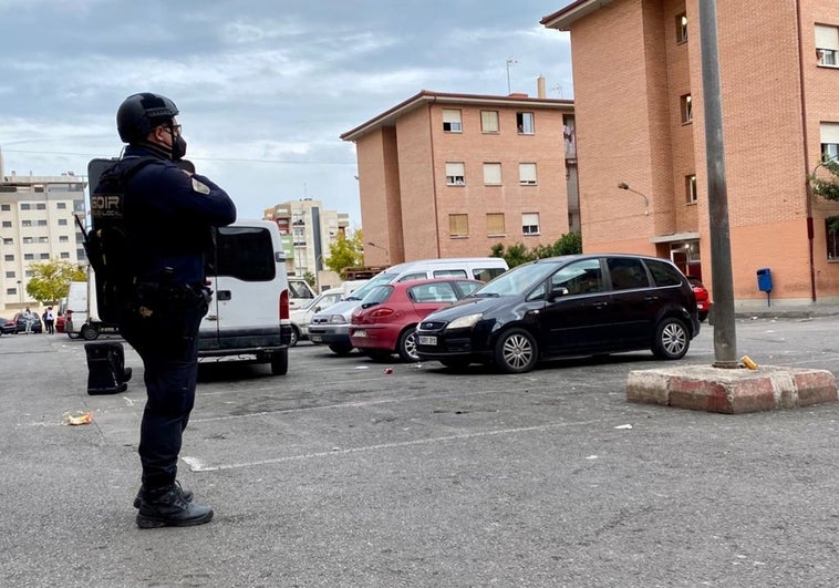 Juzgan a un hombre que asesinó acribillado a tiros en la calle a otro por un intercambio de coches