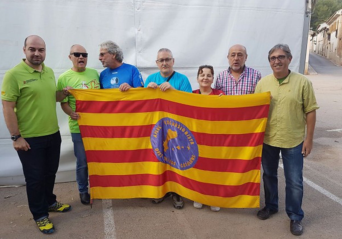 Representantes de las entidades participantes en el evento reivindicativo de los «países catalanes» en Alcoy.